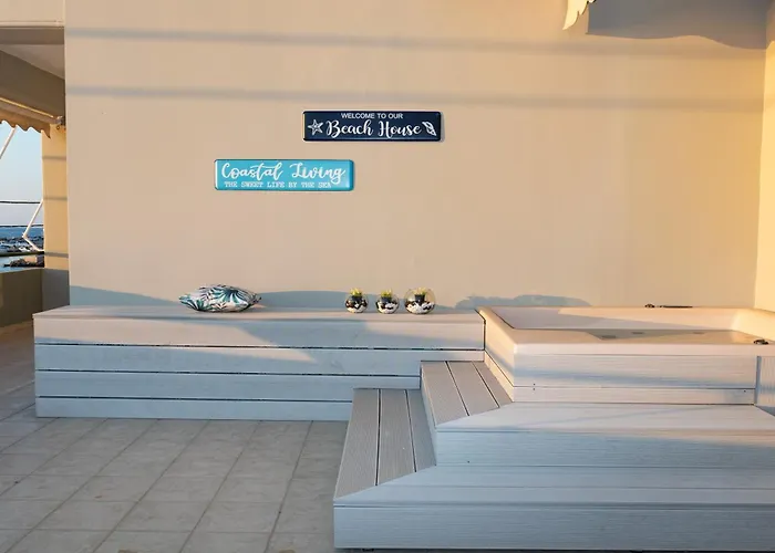 Апартаменти Elia Deluxe