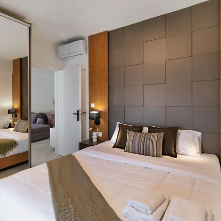 Elia Deluxe La Canea